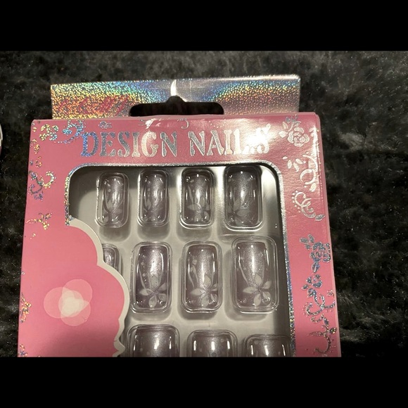 $9 for 1 pack or $15 for 2 packs Fake Nails Glue On - NEW-Imported - Picture 2 of 2